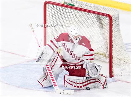Thumbnail 2 in Hingham vs. Pope Francis (MIAA Division 1A) photogallery.