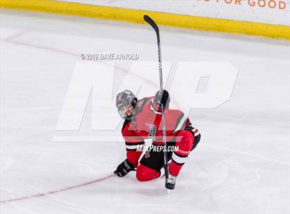 Thumbnail 3 in Hingham vs. Pope Francis (MIAA Division 1A) photogallery.