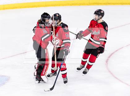 Thumbnail 1 in Hingham vs. Pope Francis (MIAA Division 1A) photogallery.