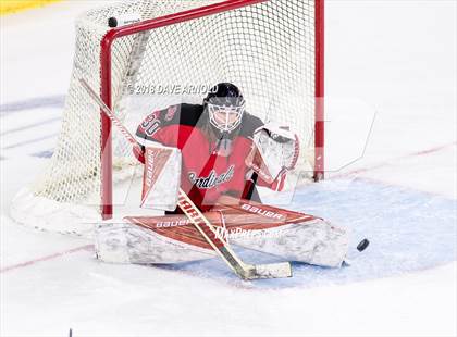 Thumbnail 1 in Hingham vs. Pope Francis (MIAA Division 1A) photogallery.