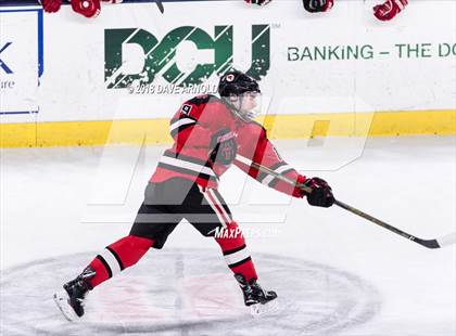 Thumbnail 1 in Hingham vs. Pope Francis (MIAA Division 1A) photogallery.