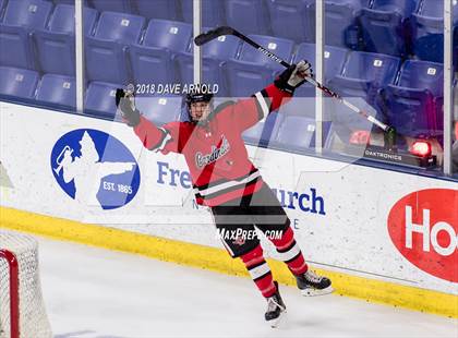 Thumbnail 3 in Hingham vs. Pope Francis (MIAA Division 1A) photogallery.