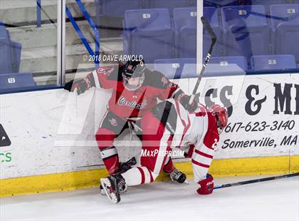 Thumbnail 1 in Hingham vs. Pope Francis (MIAA Division 1A) photogallery.