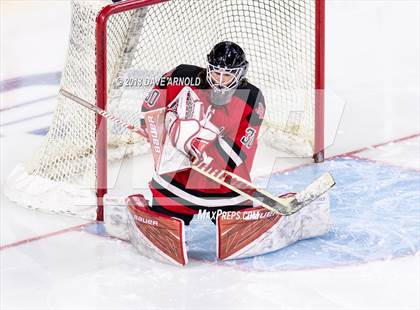 Thumbnail 1 in Hingham vs. Pope Francis (MIAA Division 1A) photogallery.