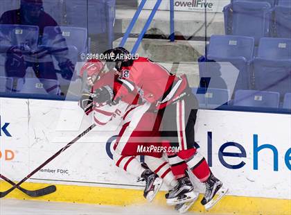 Thumbnail 1 in Hingham vs. Pope Francis (MIAA Division 1A) photogallery.