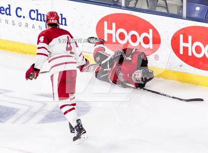 Thumbnail 2 in Hingham vs. Pope Francis (MIAA Division 1A) photogallery.
