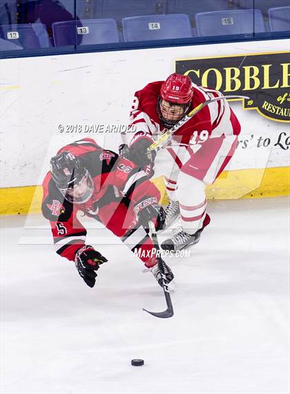 Thumbnail 2 in Hingham vs. Pope Francis (MIAA Division 1A) photogallery.