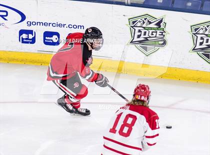 Thumbnail 3 in Hingham vs. Pope Francis (MIAA Division 1A) photogallery.
