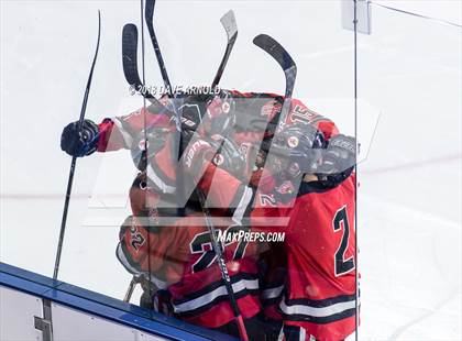 Thumbnail 1 in Hingham vs. Pope Francis (MIAA Division 1A) photogallery.