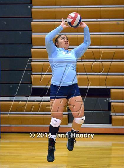 Thumbnail 3 in Valley Christian vs. Buchanan (Durango Fall Classic) photogallery.