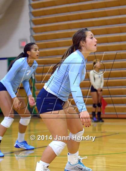 Thumbnail 2 in Valley Christian vs. Buchanan (Durango Fall Classic) photogallery.