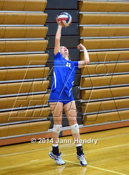 Thumbnail 3 in Valley Christian vs. Buchanan (Durango Fall Classic) photogallery.