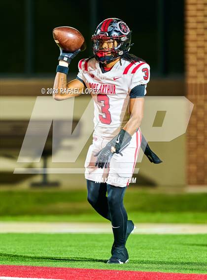 Thumbnail 3 in Port Arthur Memorial vs. Galena Park (UIL 5A D1 Football Bi-District) photogallery.