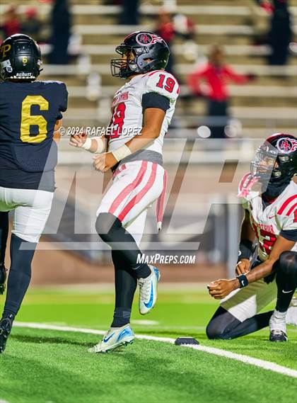 Thumbnail 3 in Port Arthur Memorial vs. Galena Park (UIL 5A D1 Football Bi-District) photogallery.