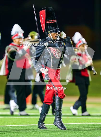 Thumbnail 3 in Port Arthur Memorial vs. Galena Park (UIL 5A D1 Football Bi-District) photogallery.