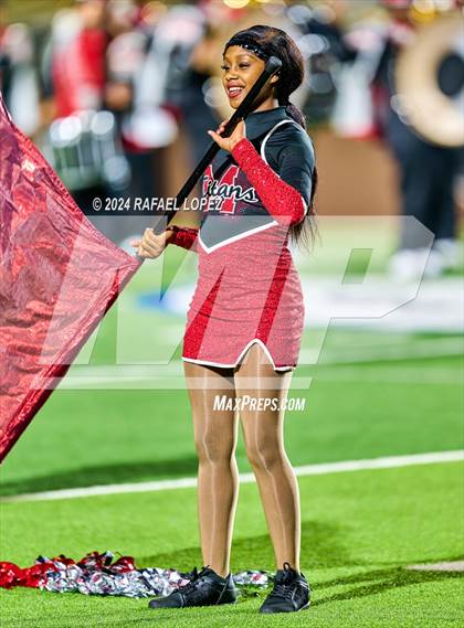 Thumbnail 1 in Port Arthur Memorial vs. Galena Park (UIL 5A D1 Football Bi-District) photogallery.