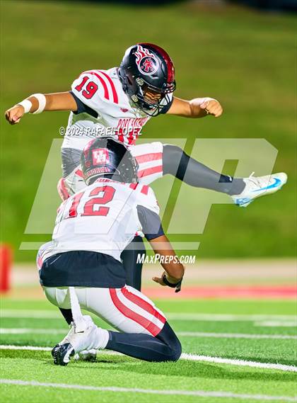 Thumbnail 3 in Port Arthur Memorial vs. Galena Park (UIL 5A D1 Football Bi-District) photogallery.