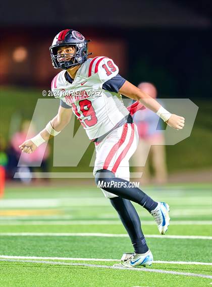 Thumbnail 2 in Port Arthur Memorial vs. Galena Park (UIL 5A D1 Football Bi-District) photogallery.