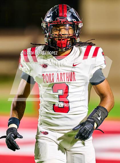 Thumbnail 1 in Port Arthur Memorial vs. Galena Park (UIL 5A D1 Football Bi-District) photogallery.