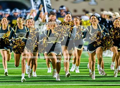 Thumbnail 2 in Port Arthur Memorial vs. Galena Park (UIL 5A D1 Football Bi-District) photogallery.
