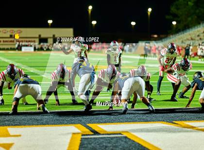 Thumbnail 3 in Port Arthur Memorial vs. Galena Park (UIL 5A D1 Football Bi-District) photogallery.