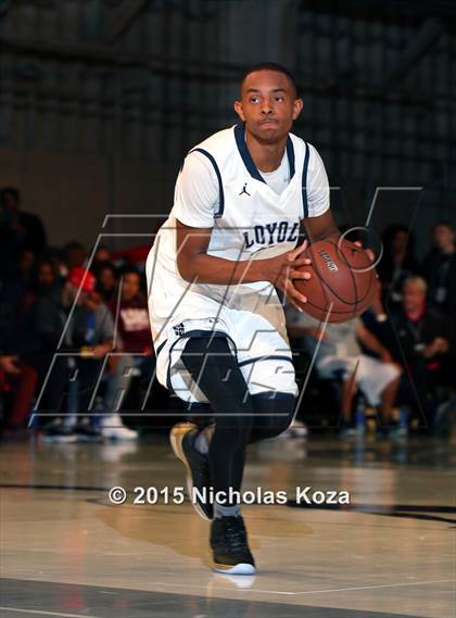 Thumbnail 3 in Cantwell-Sacred Heart vs. Loyola (Jordan Take Flight Challenge) photogallery.