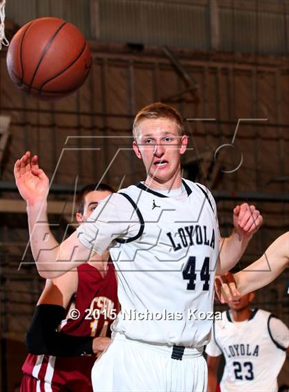 Thumbnail 3 in Cantwell-Sacred Heart vs. Loyola (Jordan Take Flight Challenge) photogallery.