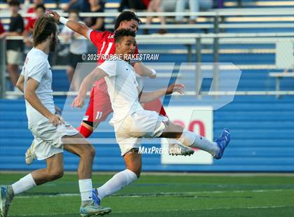 Thumbnail 2 in Salado vs. Castleberry (UIL 4A Soccer Division I Final) photogallery.