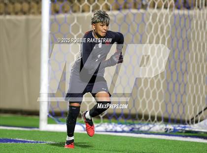 Thumbnail 2 in Salado vs. Castleberry (UIL 4A Soccer Division I Final) photogallery.