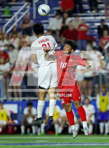 Thumbnail 3 in Salado vs. Castleberry (UIL 4A Soccer Division I Final) photogallery.