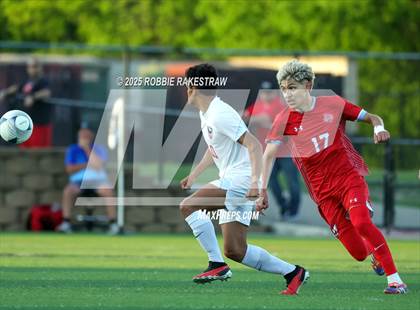 Thumbnail 3 in Salado vs. Castleberry (UIL 4A Soccer Division I Final) photogallery.