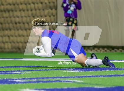 Thumbnail 2 in Salado vs. Castleberry (UIL 4A Soccer Division I Final) photogallery.
