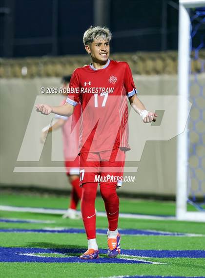 Thumbnail 1 in Salado vs. Castleberry (UIL 4A Soccer Division I Final) photogallery.