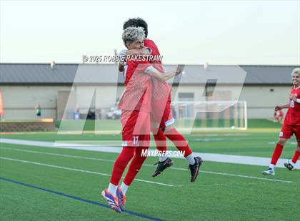 Thumbnail 3 in Salado vs. Castleberry (UIL 4A Soccer Division I Final) photogallery.