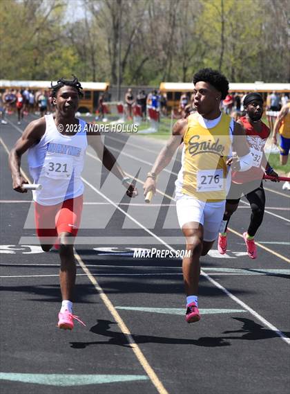 Thumbnail 3 in Fort Wayne North Side Relays photogallery.