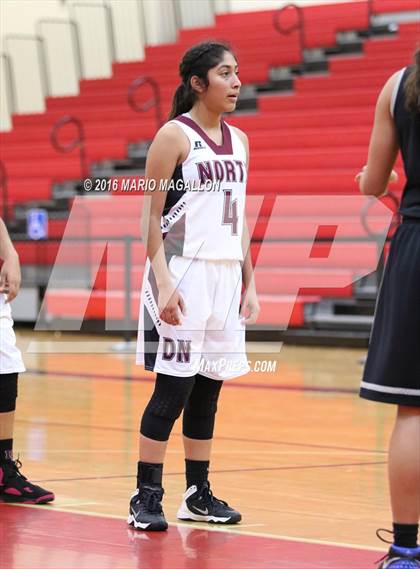 Thumbnail 3 in Pharr-San Juan-Alamo North vs Donna North  (La Joya Pack Tournament) photogallery.