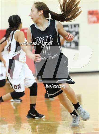 Thumbnail 2 in Pharr-San Juan-Alamo North vs Donna North  (La Joya Pack Tournament) photogallery.