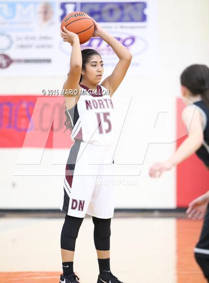 Thumbnail 1 in Pharr-San Juan-Alamo North vs Donna North  (La Joya Pack Tournament) photogallery.