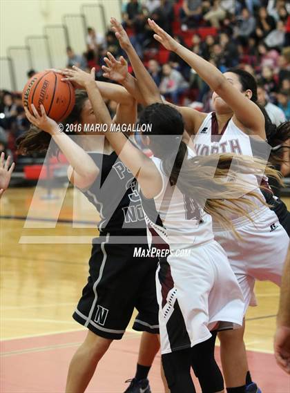 Thumbnail 3 in Pharr-San Juan-Alamo North vs Donna North  (La Joya Pack Tournament) photogallery.