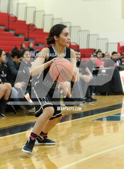 Thumbnail 3 in Pharr-San Juan-Alamo North vs Donna North  (La Joya Pack Tournament) photogallery.