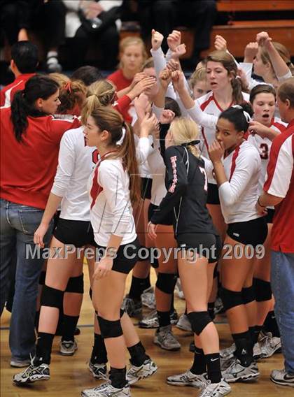 Thumbnail 2 in Cerritos vs. Mayfield (CIF SS D3A Final) photogallery.