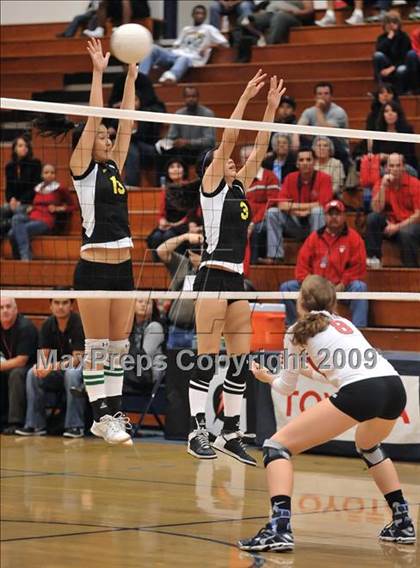 Thumbnail 2 in Cerritos vs. Mayfield (CIF SS D3A Final) photogallery.