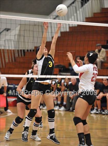 Thumbnail 3 in Cerritos vs. Mayfield (CIF SS D3A Final) photogallery.
