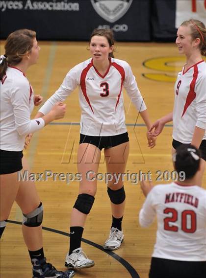 Thumbnail 1 in Cerritos vs. Mayfield (CIF SS D3A Final) photogallery.