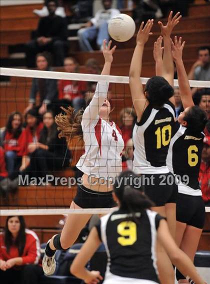 Thumbnail 2 in Cerritos vs. Mayfield (CIF SS D3A Final) photogallery.