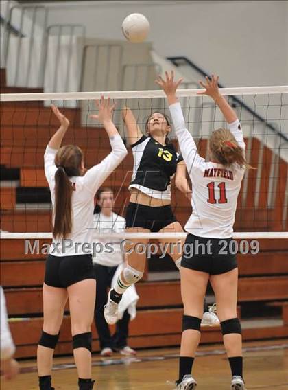 Thumbnail 3 in Cerritos vs. Mayfield (CIF SS D3A Final) photogallery.