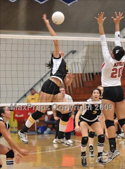 Thumbnail 1 in Cerritos vs. Mayfield (CIF SS D3A Final) photogallery.