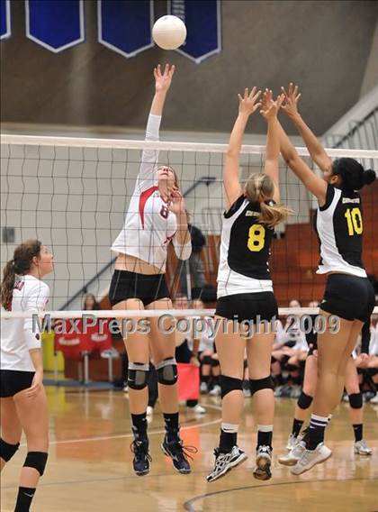 Thumbnail 1 in Cerritos vs. Mayfield (CIF SS D3A Final) photogallery.
