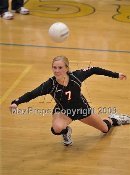 Thumbnail 1 in Cerritos vs. Mayfield (CIF SS D3A Final) photogallery.