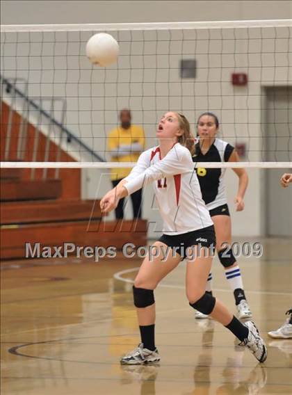 Thumbnail 2 in Cerritos vs. Mayfield (CIF SS D3A Final) photogallery.